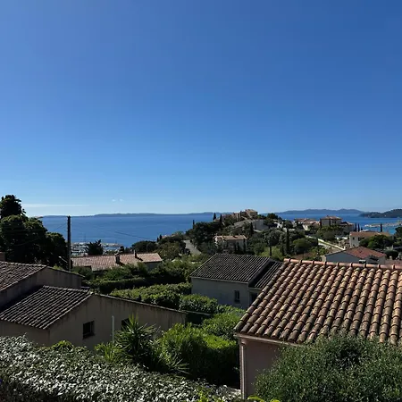 Des Iles D'or Aparthotel 3*
